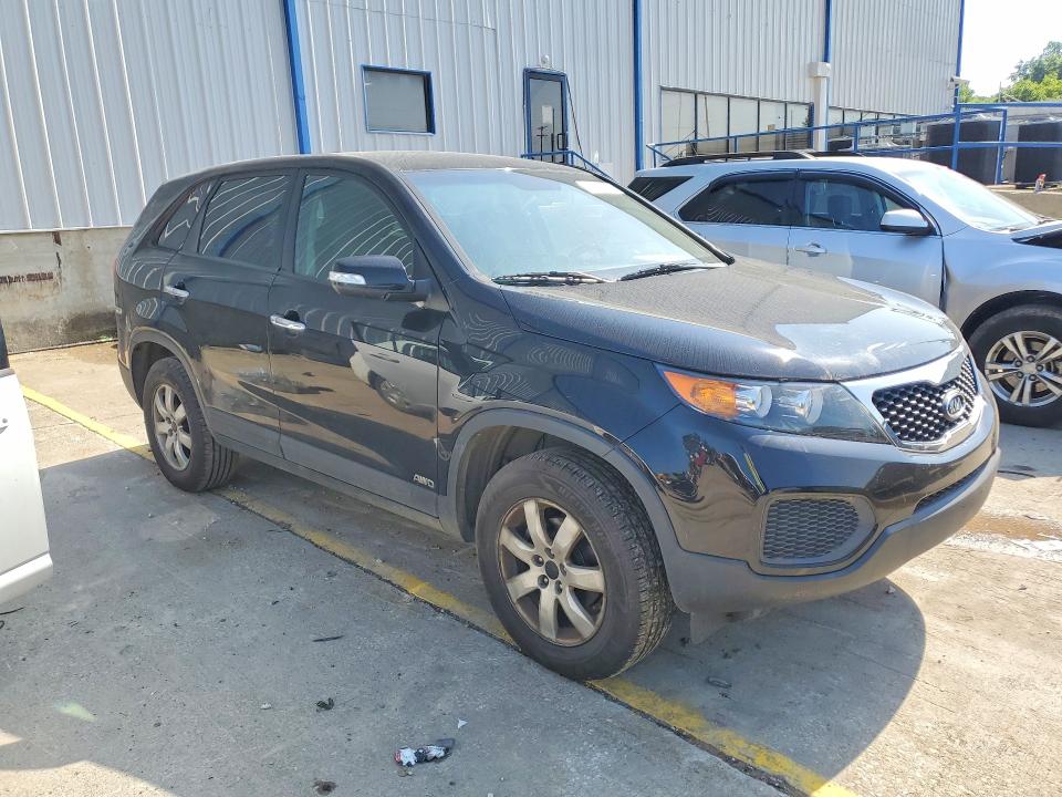 Photo 4 from auction – 2011 KIA SORENTO with VIN 5XYKTCA16BG007864