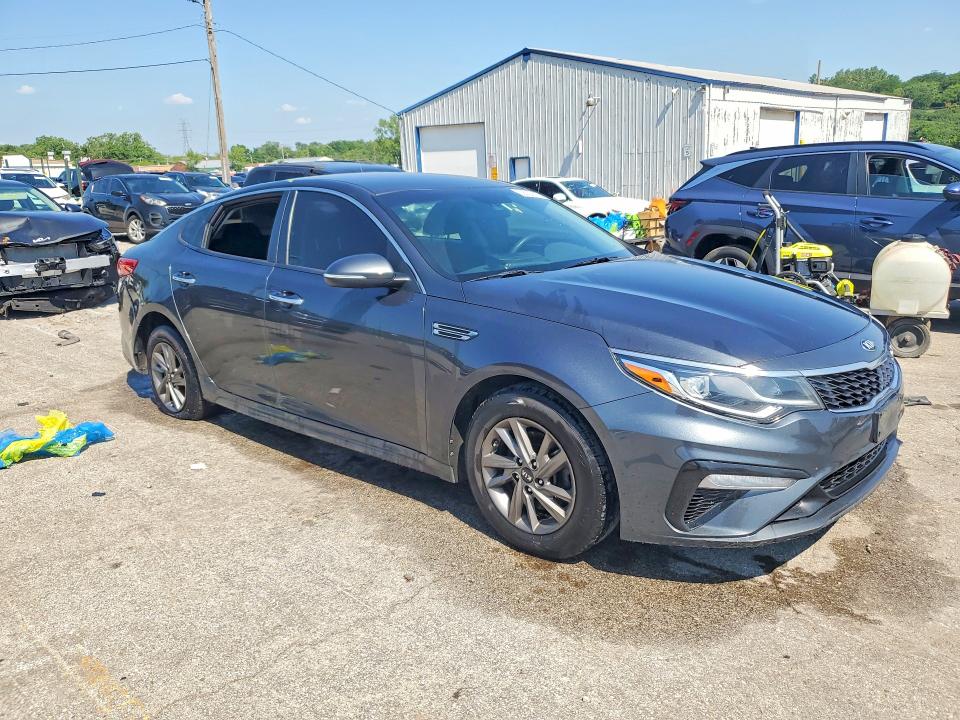 Photo 4 from auction – 2020 KIA OPTIMA with VIN 5XXGT4L36LG424482