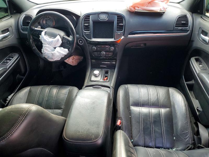 Foto 8 de la subasta – 2019 CHRYSLER 300 con VIN 2C3CCABG8KH559674