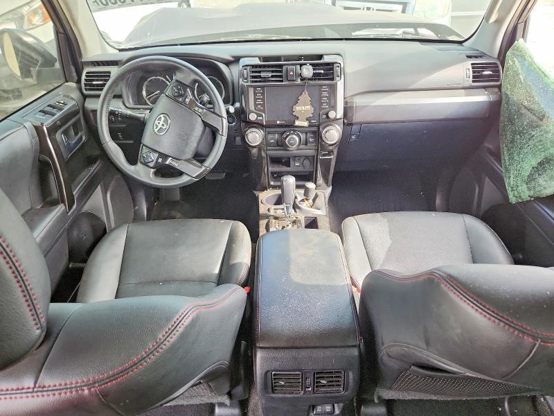 Photo 8 from auction – 2020 TOYOTA 4RUNNER with VIN JTEBU5JR2L5797426