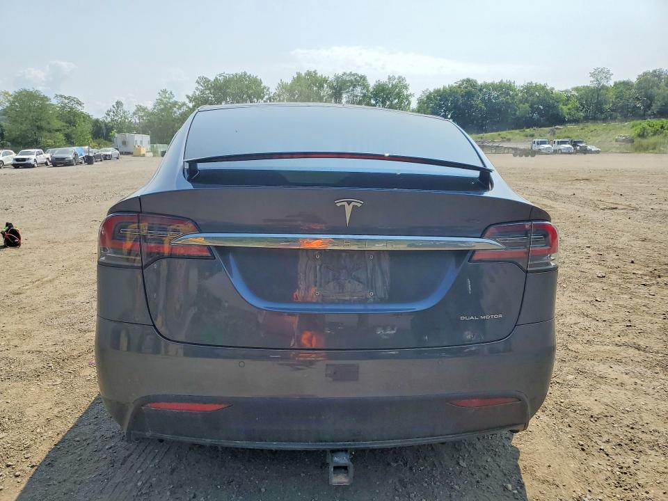 Photo 6 from auction – 2019 TESLA MODEL X with VIN 5YJXCBE20KF180306