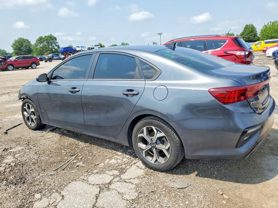 Foto 2 de la subasta – 2021 KIA FORTE con VIN 3KPF24AD2ME381926
