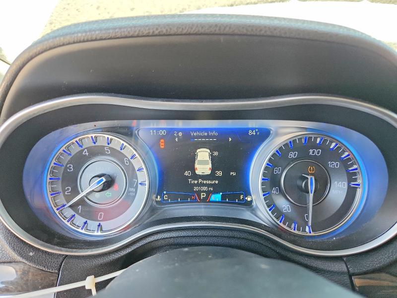 Photo 9 from auction – 2017 CHRYSLER 300C with VIN 2C3CCAEG6HH580043