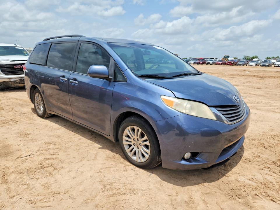 Photo 4 from auction – 2014 TOYOTA SIENNA with VIN 5TDYK3DC7ES503595