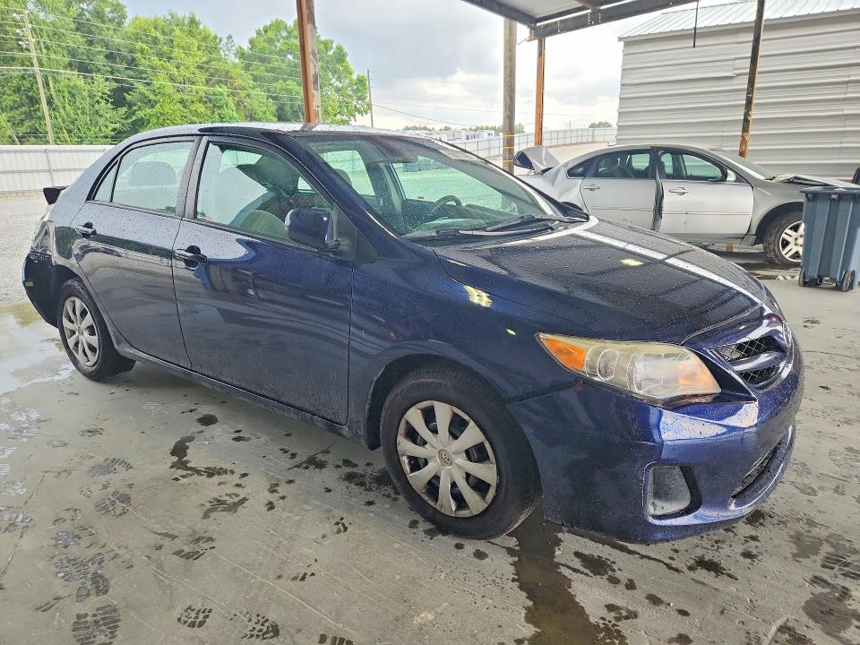 Photo 4 from auction – 2011 TOYOTA COROLLA with VIN 2T1BU4EEXBC687490