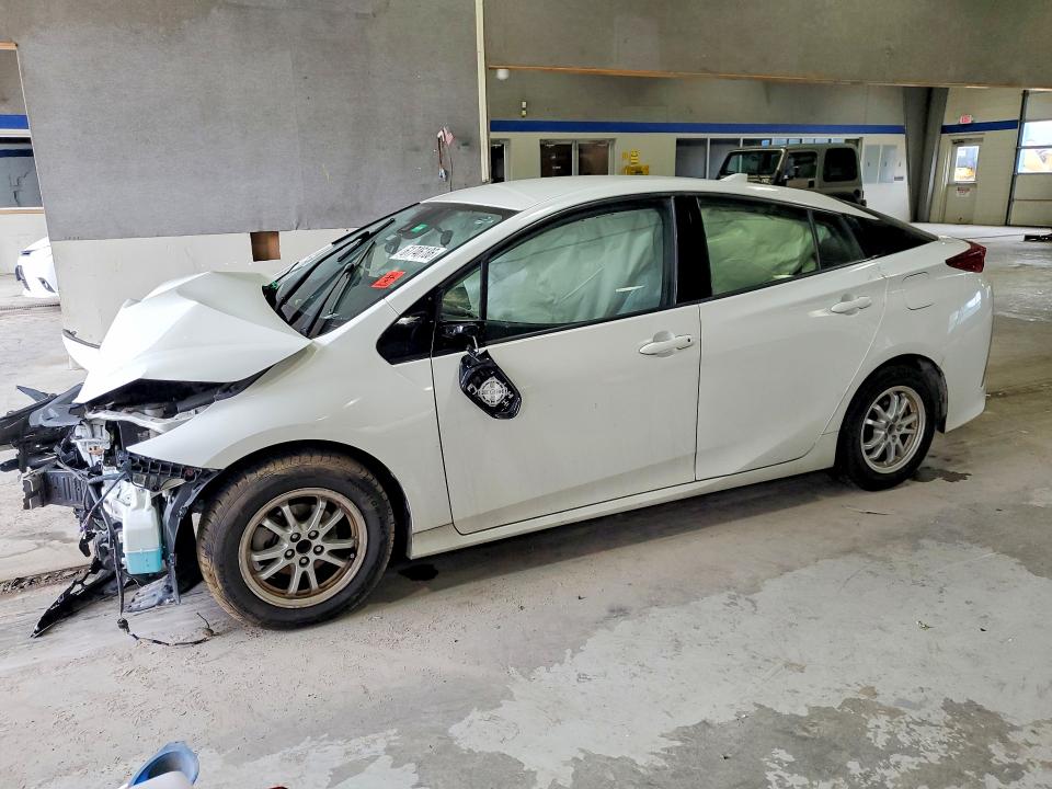2017 TOYOTA PRIUS PRIME - Търг №61746186