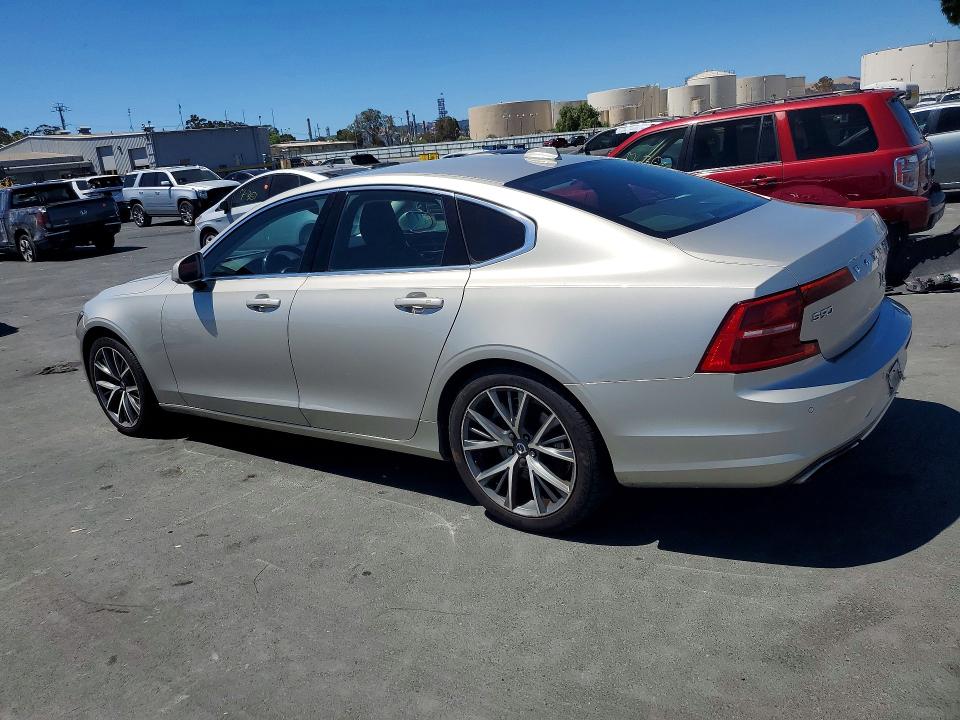 Photo 2 from auction – 2017 VOLVO S90 with VIN YV1A22MK0H1016091
