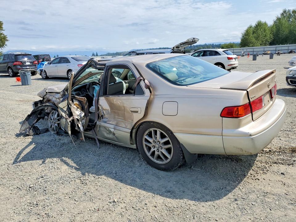 Photo 2 from auction – 2001 TOYOTA CAMRY with VIN JT2BF28K710318071
