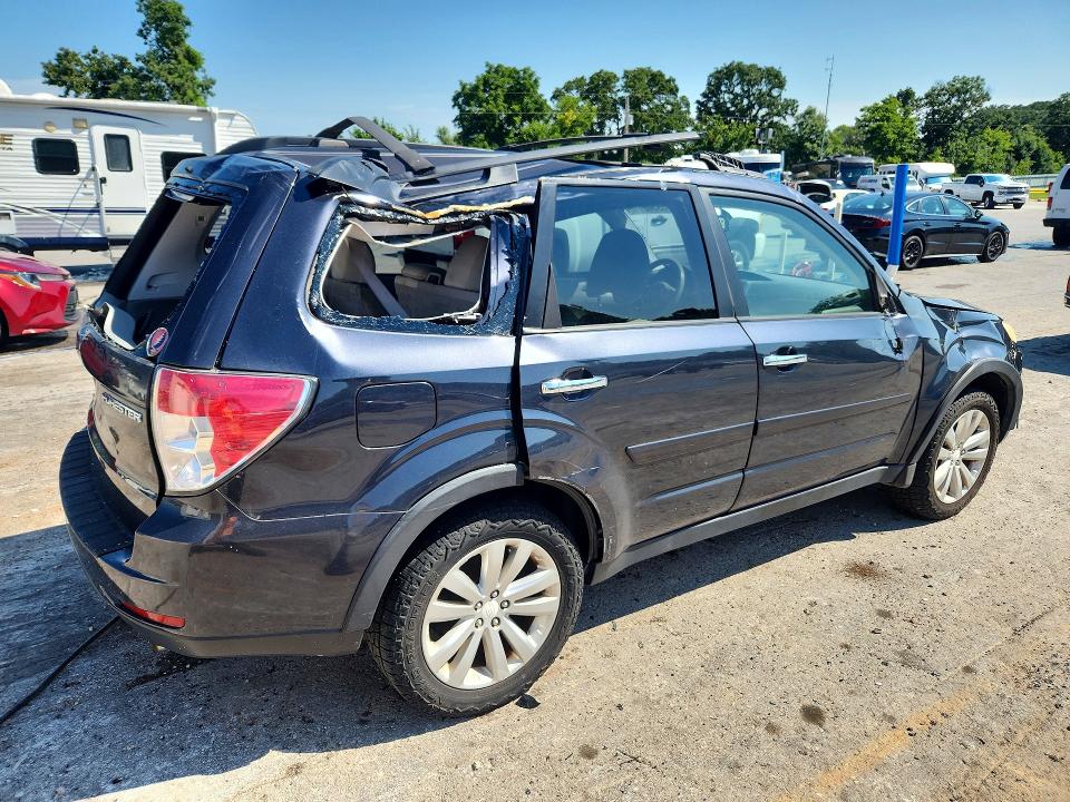 Photo 3 from auction – 2011 SUBARU FORESTER with VIN JF2SHBDC8BH759440
