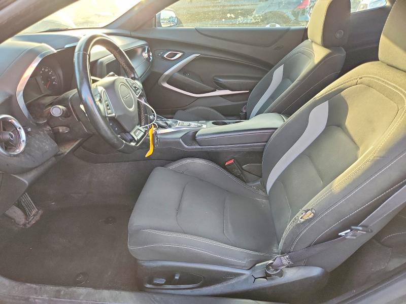Photo 7 from auction – 2017 CHEVROLET CAMARO with VIN 1G1FB1RS3H0207632