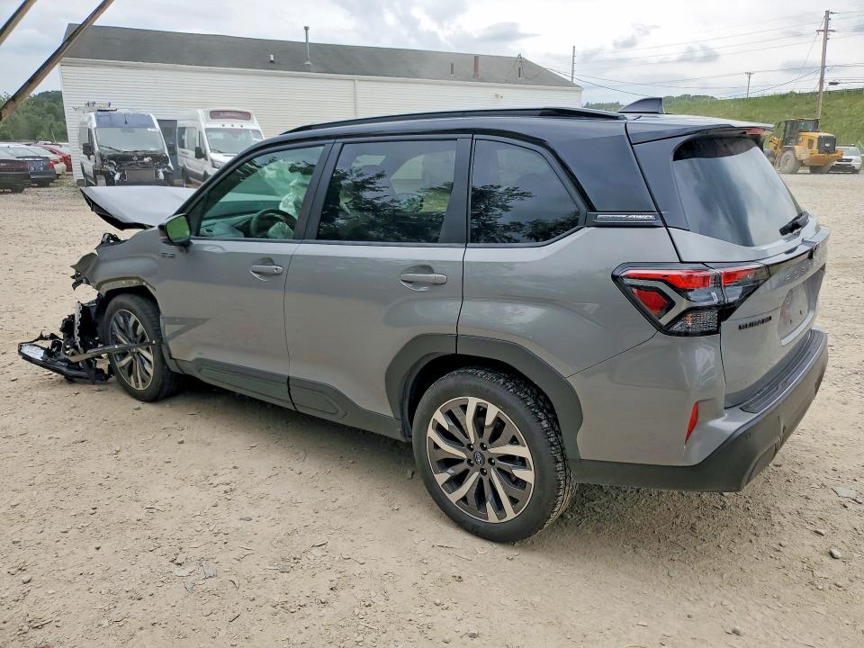 Photo 2 from auction – 2025 SUBARU FORESTER with VIN JF2SLSTD0SH456967