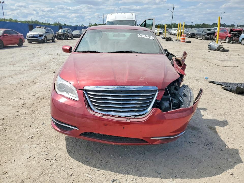 Photo 5 from auction – 2013 CHRYSLER 200 with VIN 1C3CCBBG2DN569925