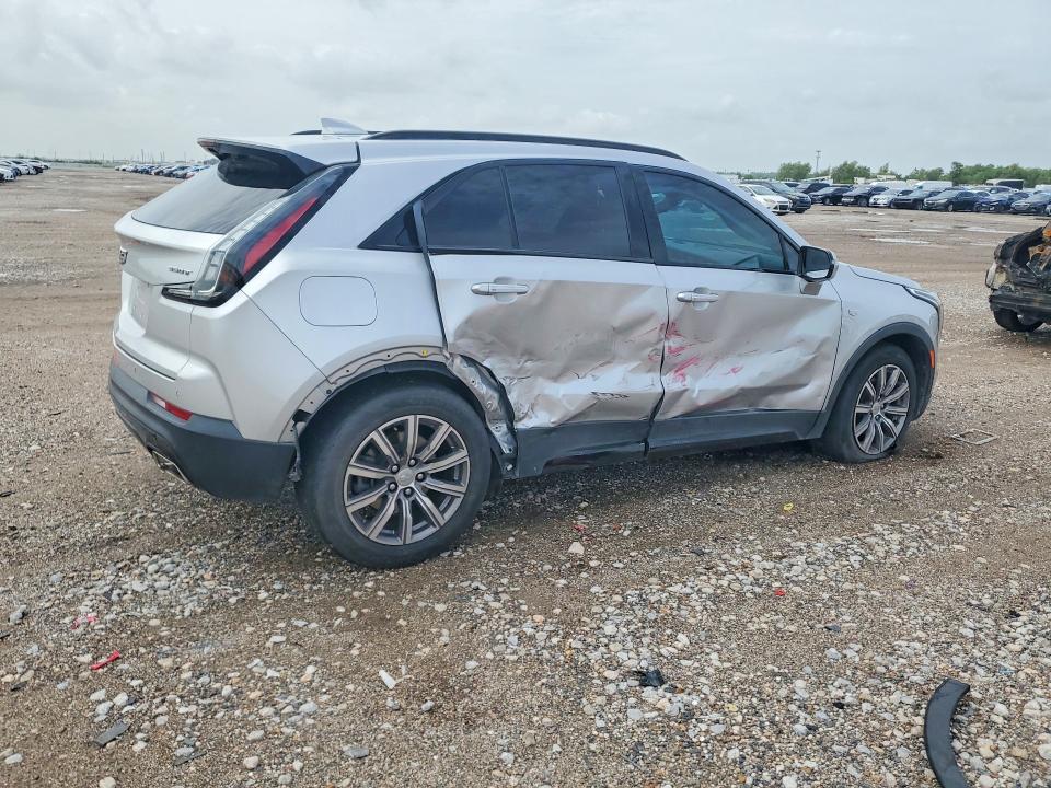 Photo 3 from auction – 2022 CADILLAC XT4 with VIN 1GYFZER42NF142772