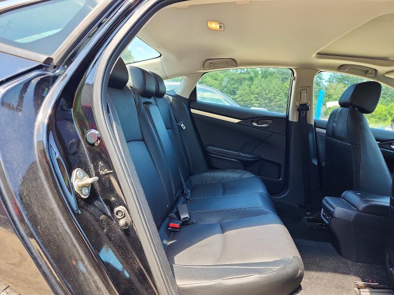 Photo 10 from auction – 2017 HONDA CIVIC with VIN 2HGFC1F99HH643517