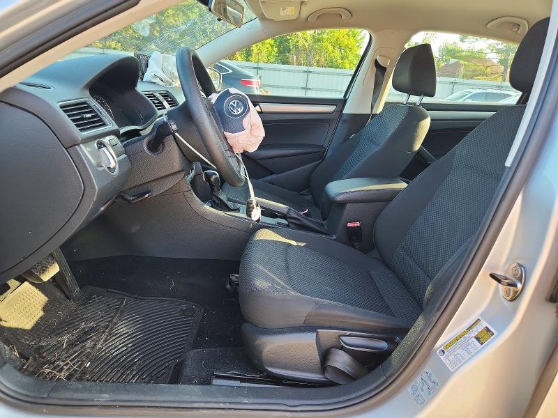 Photo 7 from auction – 2013 VOLKSWAGEN PASSAT with VIN 1VWAP7A31DC030840