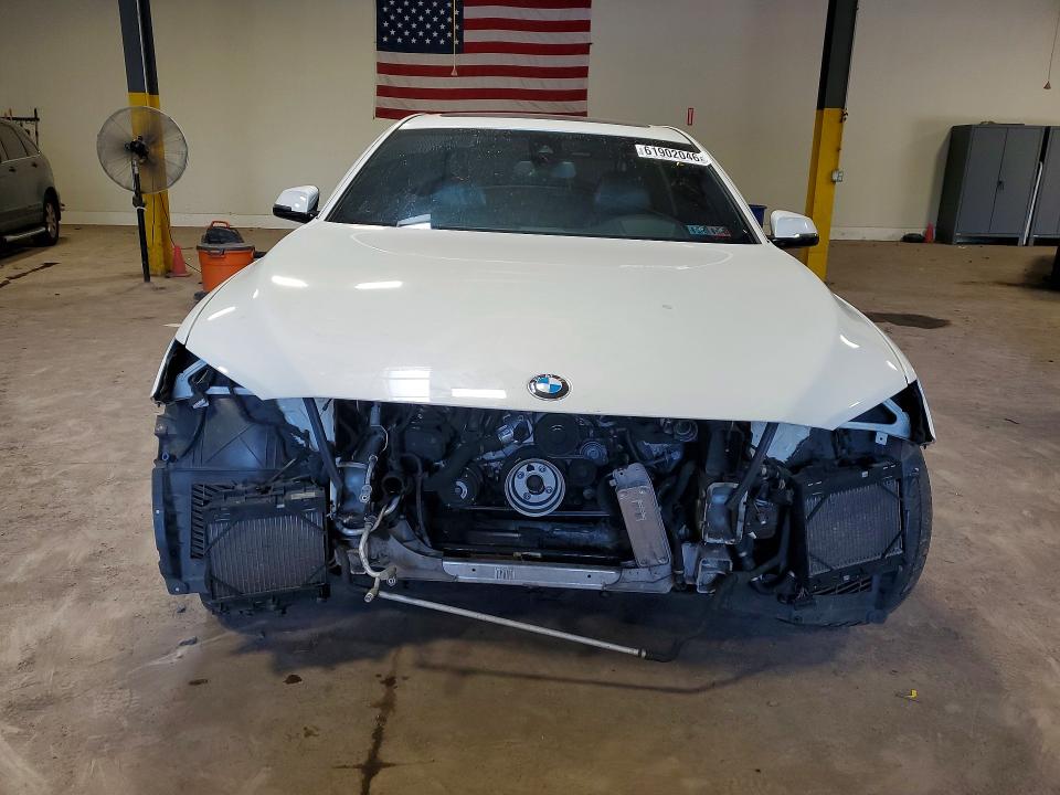 Photo 5 from auction – 2014 BMW 750 with VIN WBAYE8C56ED780500