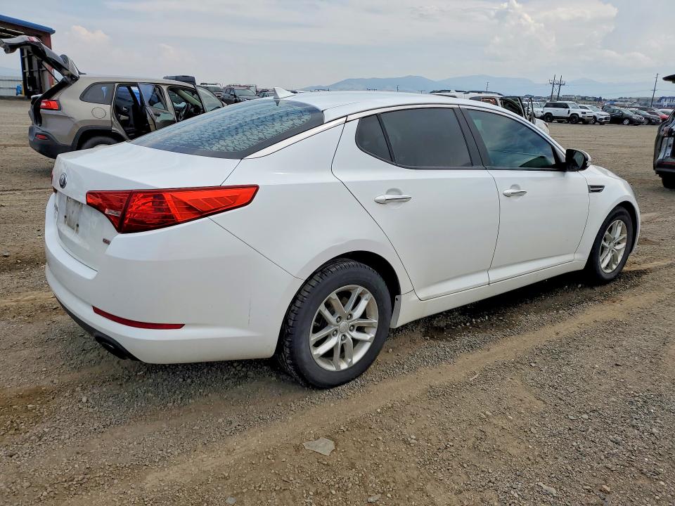 Photo 3 from auction – 2013 KIA OPTIMA with VIN KNAGM4A78D5353419