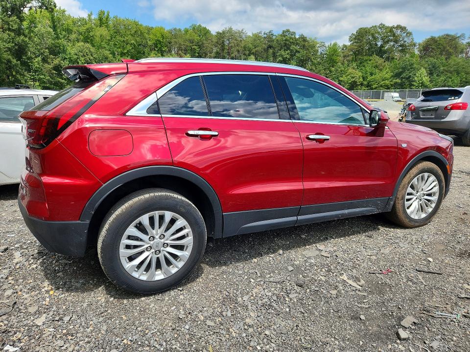 Photo 3 from auction – 2024 CADILLAC XT4 with VIN 1GYFZBR49RF242498