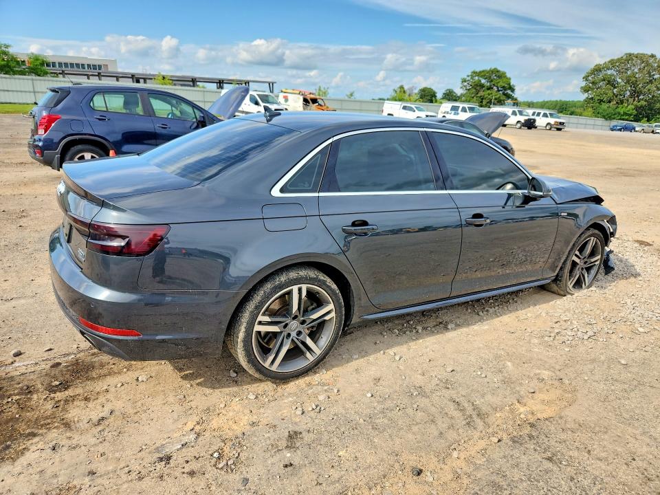 Photo 3 from auction – 2017 AUDI A4 with VIN WAUENAF46HN058925