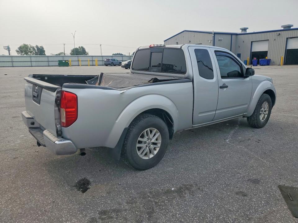 Photo 3 from auction – 2015 NISSAN FRONTIER with VIN 1N6BD0CT8FN746210