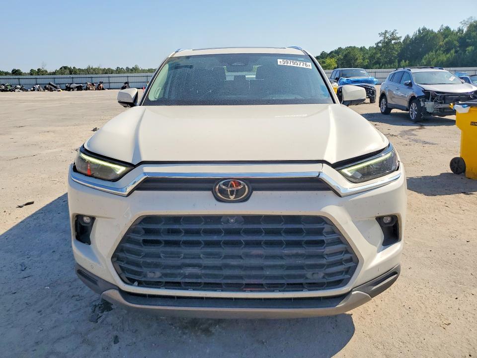 Photo 5 from auction – 2024 TOYOTA GRAND HIGHLANDER with VIN 5TDAAAB59RS009001