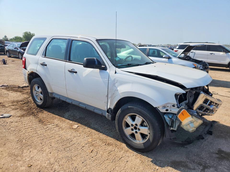 Photo 4 from auction – 2010 FORD ESCAPE with VIN 1FMCU0C70AKC90154
