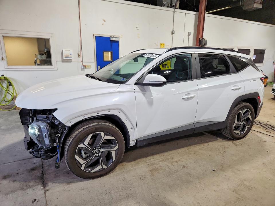 HYUNDAI TUCSON 2022 with VIN 5NMJCCAE0NH013572 - Photo from auction