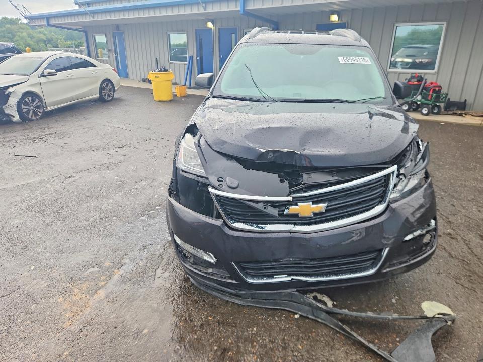 Photo 5 from auction – 2017 CHEVROLET TRAVERSE with VIN 1GNKRFKD7HJ302707