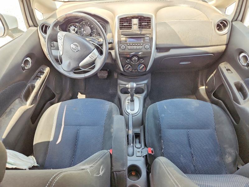 Photo 8 from auction – 2015 NISSAN VERSA NOTE with VIN 3N1CE2CP2FL402152