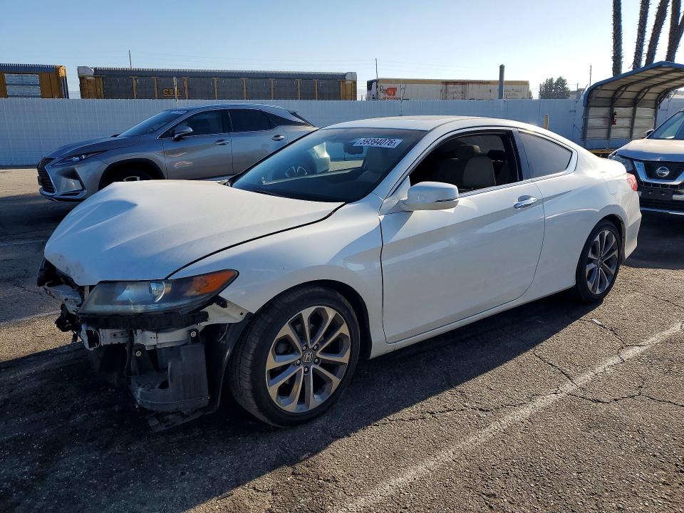HONDA ACCORD 2015 z numerem VIN 1HGCT2B83FA004941 - Zdjęcie z aukcji