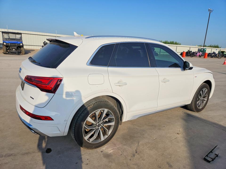 Photo 3 from auction – 2022 AUDI Q5 with VIN WA1FAAFYXN2055040