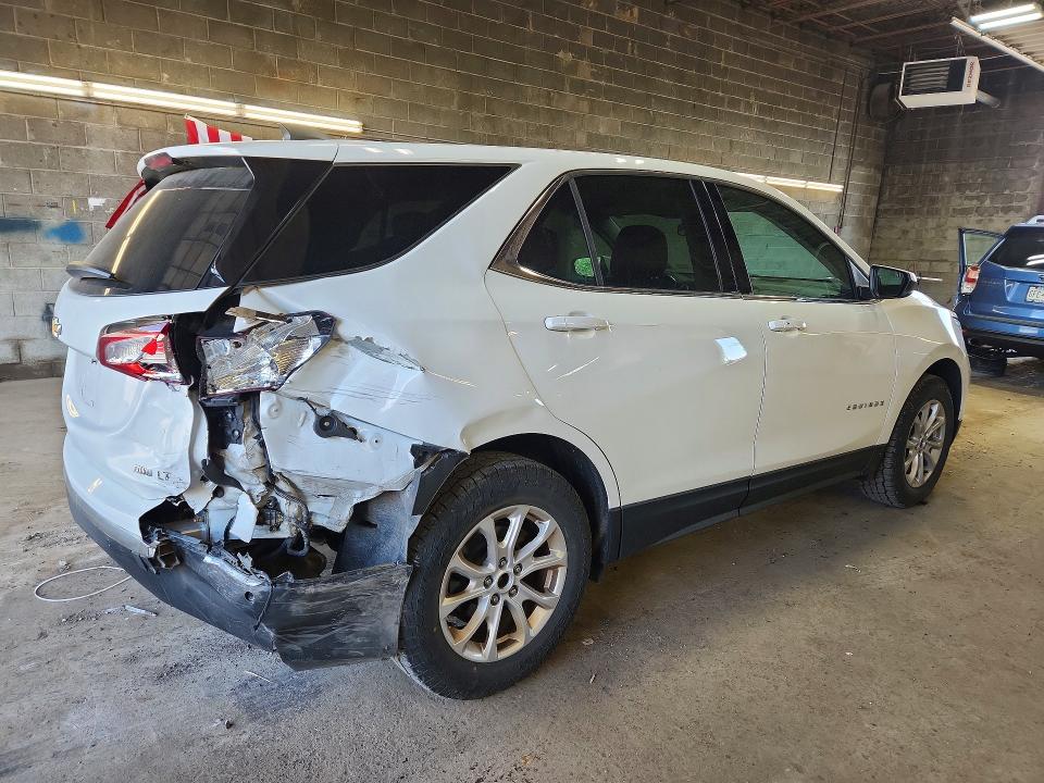 Photo 3 from auction – 2020 CHEVROLET EQUINOX with VIN 3GNAXUEV6LS686416