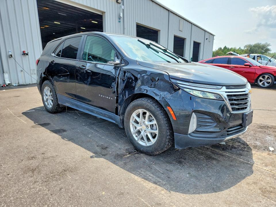 Photo 4 from auction – 2022 CHEVROLET EQUINOX with VIN 2GNAXJEV1N6116789