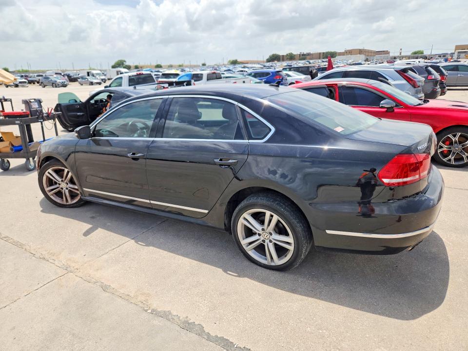 Photo 2 from auction – 2014 VOLKSWAGEN PASSAT with VIN 1VWCS7A37EC097614