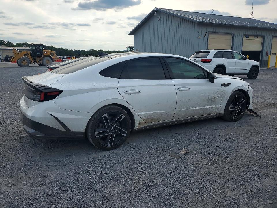 Photo 3 from auction – 2024 HYUNDAI SONATA with VIN KMHL54JC2RA385188