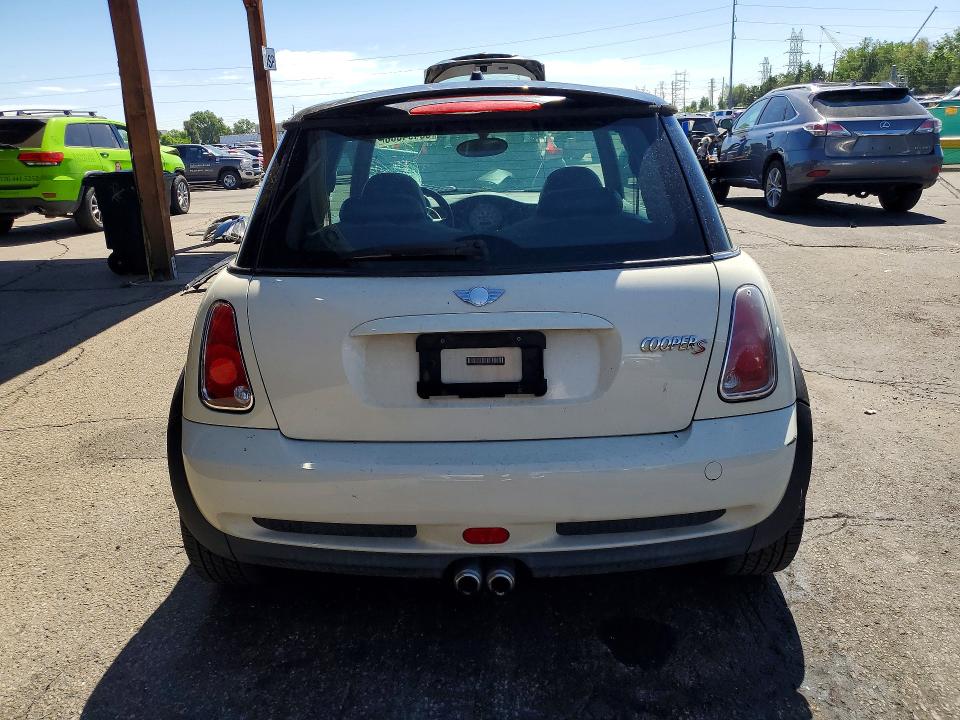 Photo 6 from auction – 2006 MINI COOPER with VIN WMWRE33526TL15999