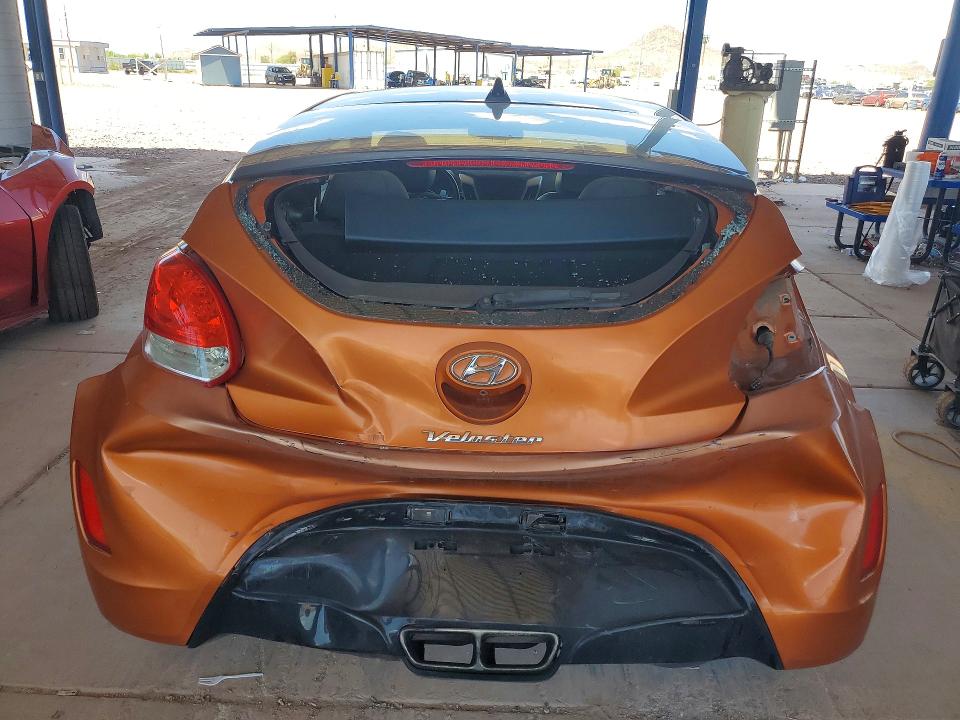 Photo 6 from auction – 2014 HYUNDAI VELOSTER with VIN KMHTC6AD6EU215340