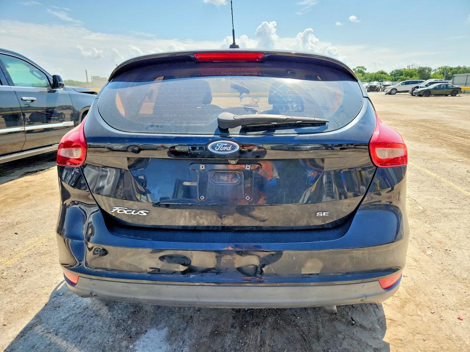 Foto 6 de la subasta – 2018 FORD FOCUS con VIN 1FADP3K29JL315348