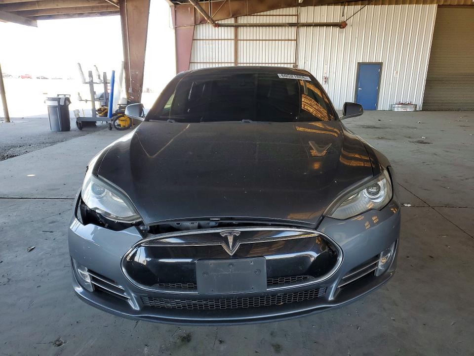 Photo 5 from auction – 2012 TESLA MODEL S with VIN 5YJSA1DP9CFP02763