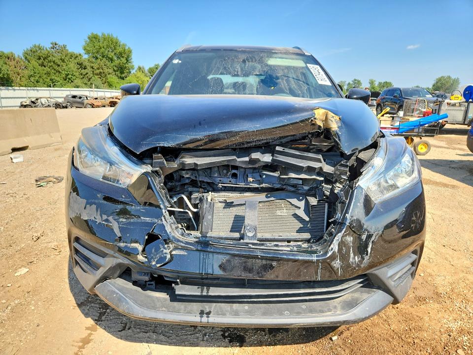 Photo 5 from auction – 2018 NISSAN KICKS with VIN 3N1CP5CU4JL517149