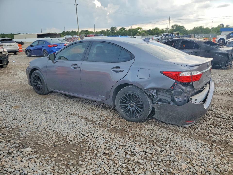 صورة رقم 2 من المزاد - 2015 LEXUS ES مع VIN JTHBW1GG4F2085839