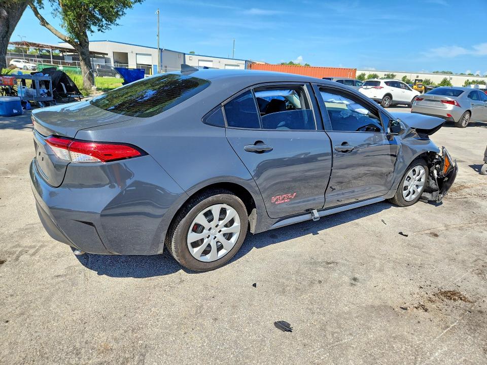 Photo 3 from auction – 2023 TOYOTA COROLLA with VIN 5YFB4MDE3PP007695