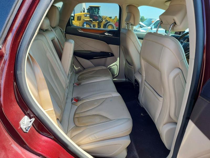 Photo 11 from auction – 2017 LINCOLN MKC with VIN 5LMCJ2C99HUL22049