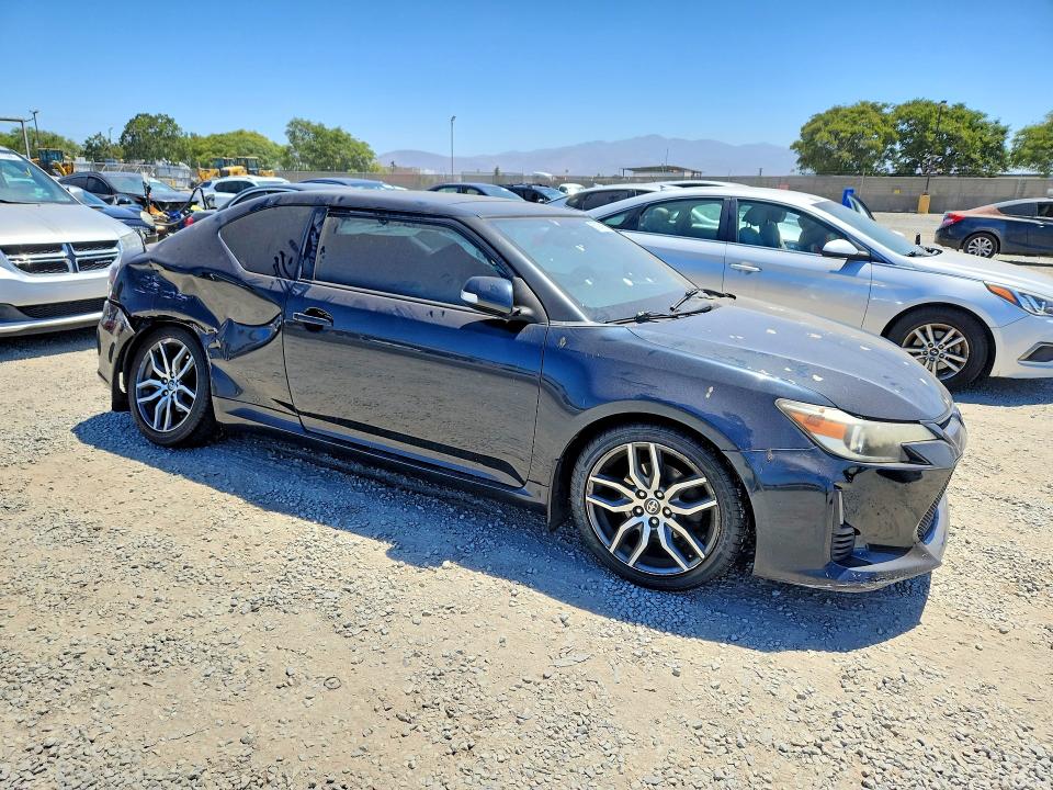 Photo 4 from auction – 2016 SCION TC with VIN JTKJF5C73GJ015758