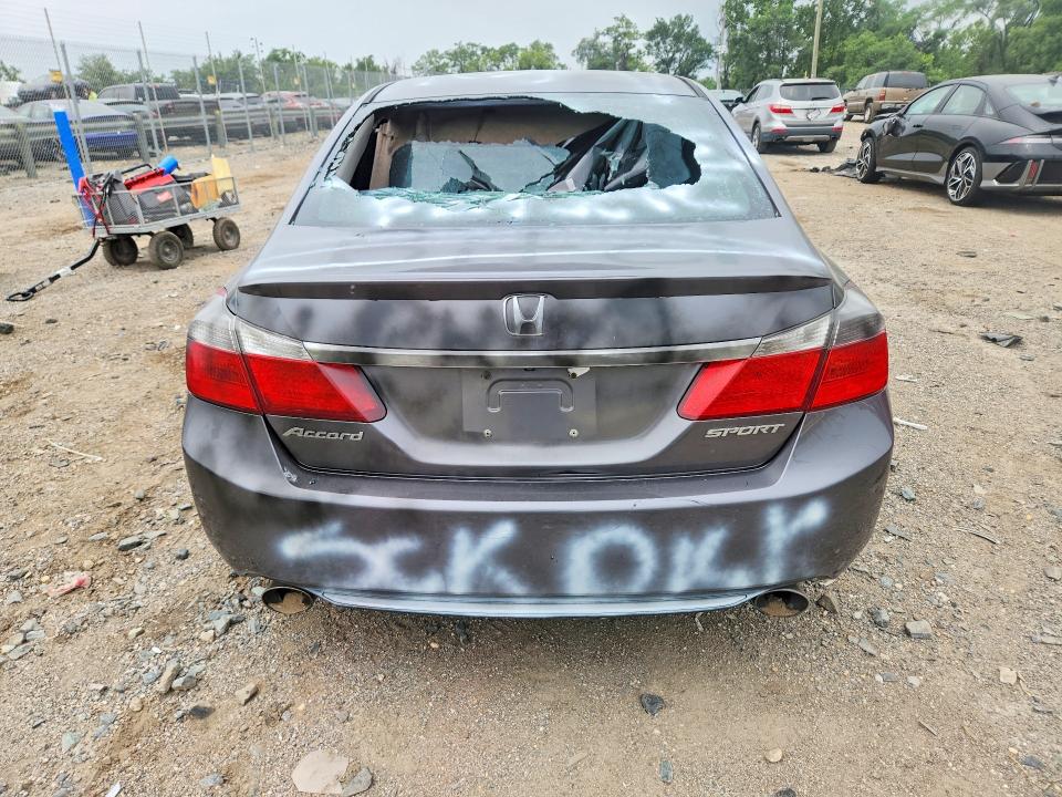 Photo 6 from auction – 2015 HONDA ACCORD with VIN 1HGCR2F53FA243503