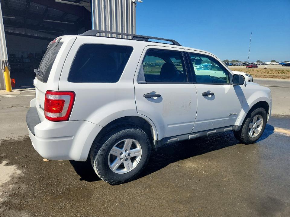Photo 3 from auction – 2009 FORD ESCAPE with VIN 1FMCU49349KA49530
