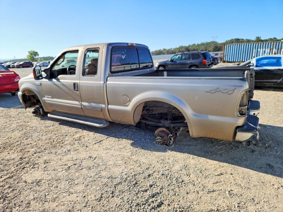 Photo 2 from auction – 2003 FORD F250 with VIN 1FTNX21P13EB60520