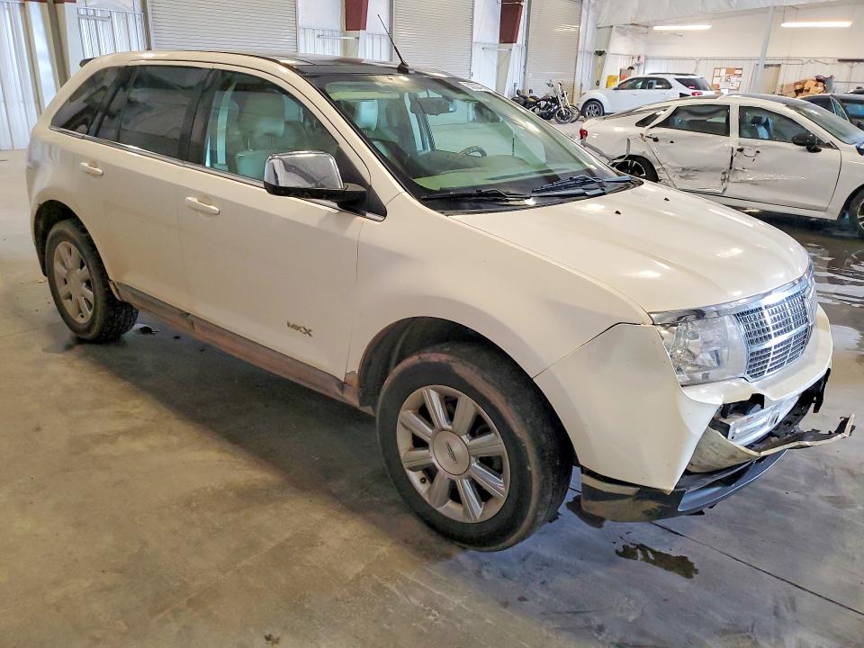 Photo 4 from auction – 2007 LINCOLN MKX with VIN 2LMDU88C57BJ36040