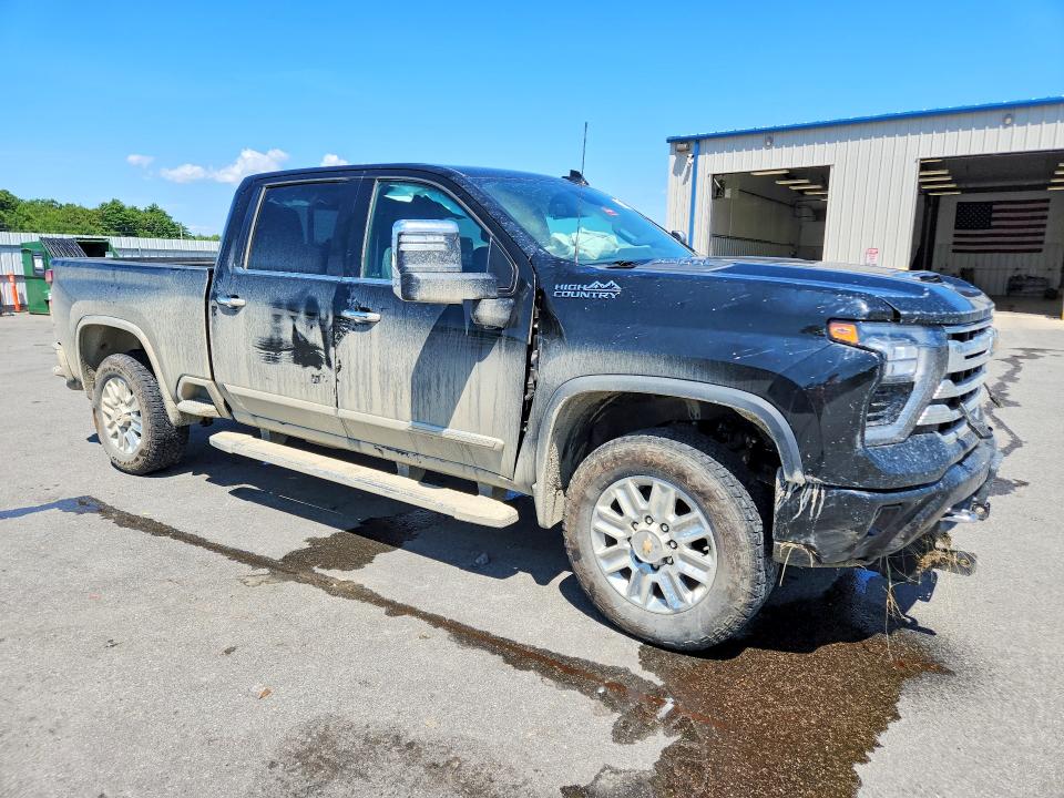 Photo 4 from auction – 2024 CHEVROLET SILVERADO with VIN 2GC4YRE71R1145652