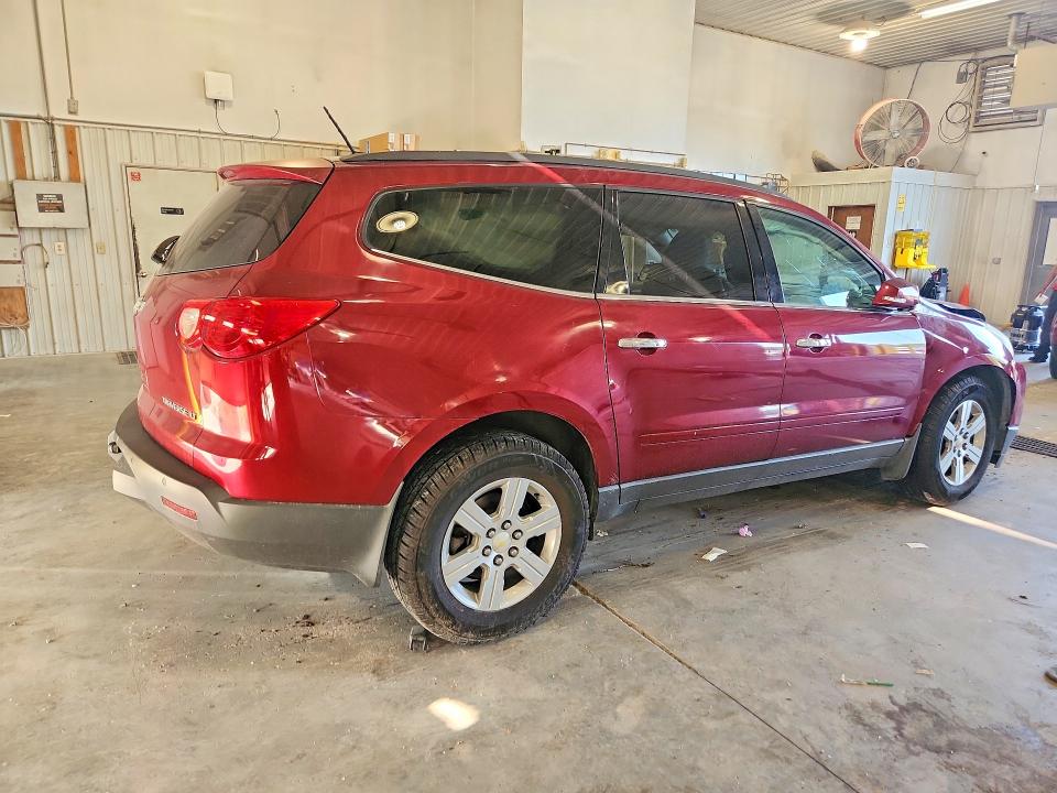 Photo 3 from auction – 2011 CHEVROLET TRAVERSE with VIN 1GNKVGED7BJ117688